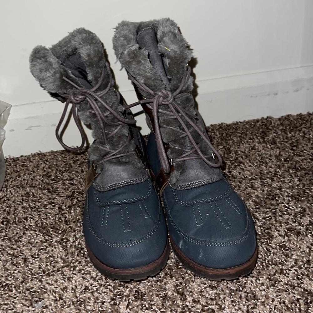 Woman’s winter boots